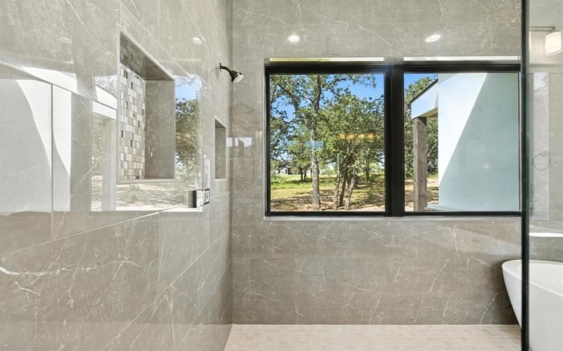 527 Royal Santana Run, Weatherford, TX 76087, 4 Bedrooms Bedrooms, ,5 BathroomsBathrooms,Residential,For Sale,527 Royal Santana Run,20979867