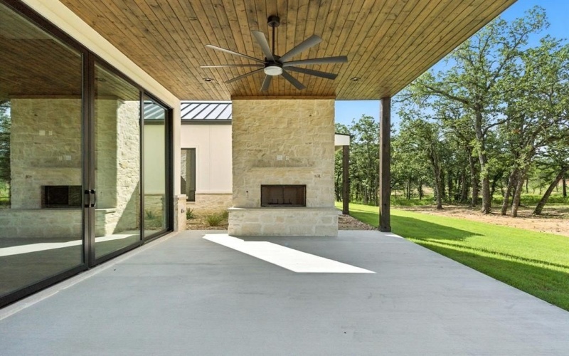 527 Royal Santana Run, Weatherford, TX 76087, 4 Bedrooms Bedrooms, ,5 BathroomsBathrooms,Residential,For Sale,527 Royal Santana Run,20979867