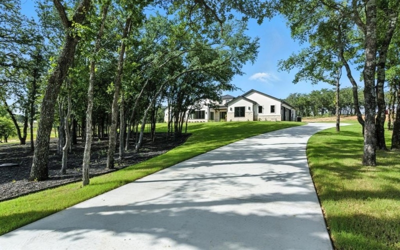 527 Royal Santana Run, Weatherford, TX 76087, 4 Bedrooms Bedrooms, ,5 BathroomsBathrooms,Residential,For Sale,527 Royal Santana Run,20979867