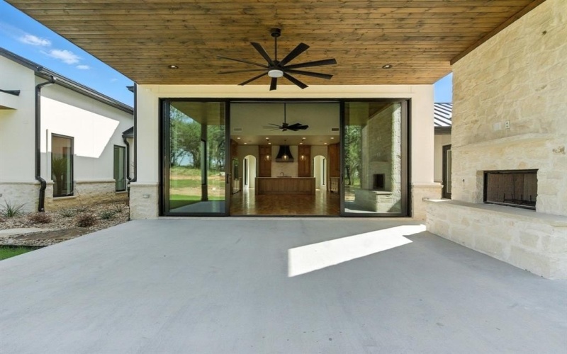 527 Royal Santana Run, Weatherford, TX 76087, 4 Bedrooms Bedrooms, ,5 BathroomsBathrooms,Residential,For Sale,527 Royal Santana Run,20979867