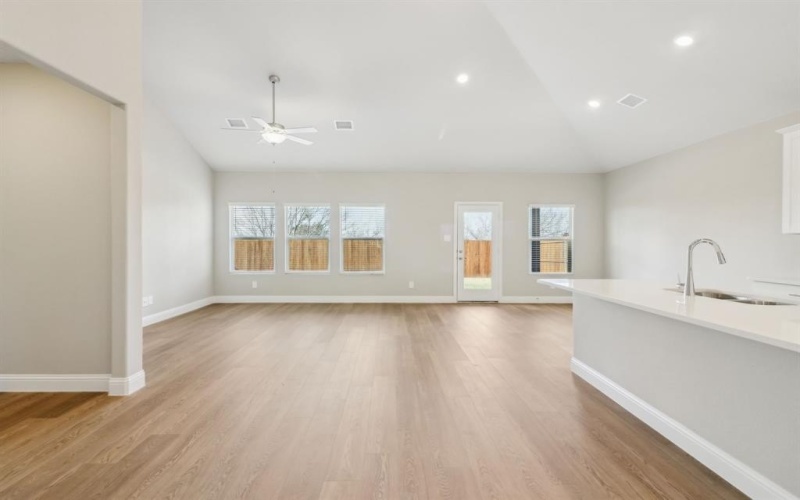 509 Stagg Street, McKinney, TX 75069, 4 Bedrooms Bedrooms, ,2 BathroomsBathrooms,Residential,For Sale,509 Stagg Street,20979957