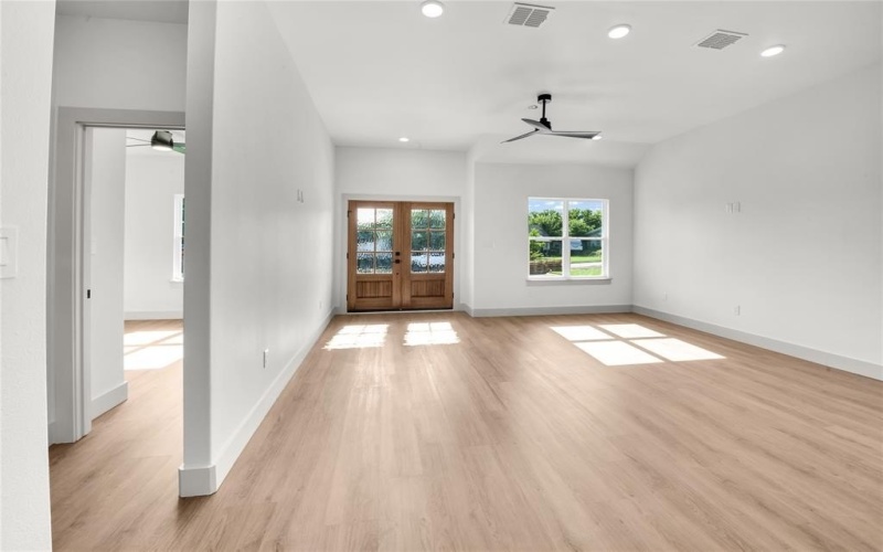 1600 Franklin Street, Weatherford, TX 76086, 4 Bedrooms Bedrooms, ,2 BathroomsBathrooms,Residential,For Sale,1600 Franklin Street,20980339