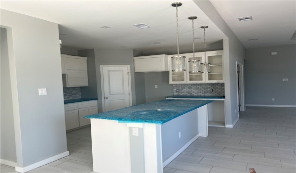 6865 La Salle Drive, Corpus Christi, TX 78414, 4 Habitaciones Habitaciones , ,2 BañosBaños,Residential,En Venta,6865 La Salle Drive,452164