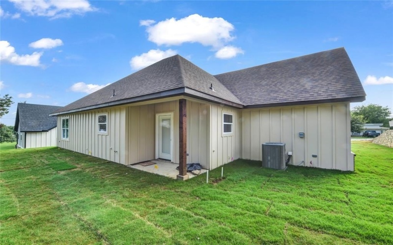 1604 Franklin Street, Weatherford, TX 76086, 3 Bedrooms Bedrooms, ,2 BathroomsBathrooms,Residential Lease,For Rent,1604 Franklin Street,20980485