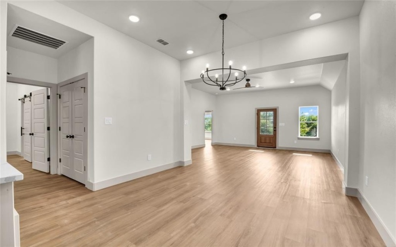 1604 Franklin Street, Weatherford, TX 76086, 3 Bedrooms Bedrooms, ,2 BathroomsBathrooms,Residential Lease,For Rent,1604 Franklin Street,20980485