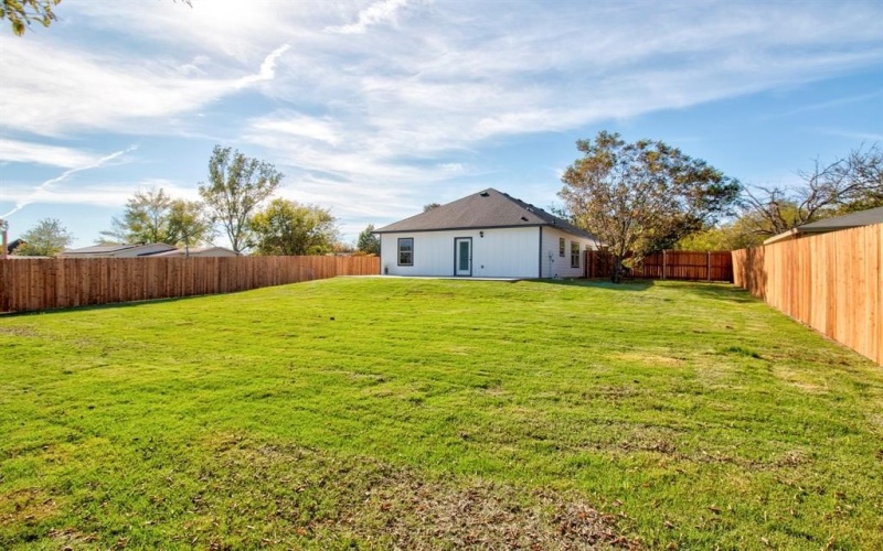 205 JOHN FIELDER, Sherman, TX 75092, 3 Bedrooms Bedrooms, ,2 BathroomsBathrooms,Residential,For Sale,205 JOHN FIELDER,20980976