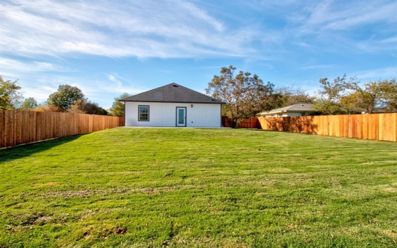 205 JOHN FIELDER, Sherman, TX 75092, 3 Bedrooms Bedrooms, ,2 BathroomsBathrooms,Residential,For Sale,205 JOHN FIELDER,20980976