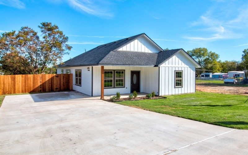 205 JOHN FIELDER, Sherman, TX 75092, 3 Bedrooms Bedrooms, ,2 BathroomsBathrooms,Residential,For Sale,205 JOHN FIELDER,20980976