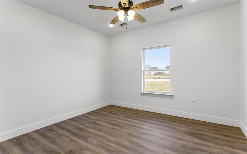 429 Caro Drive, West Tawakoni, TX 75474, 3 Bedrooms Bedrooms, ,2 BathroomsBathrooms,Residential,For Sale,429 Caro Drive,20981152