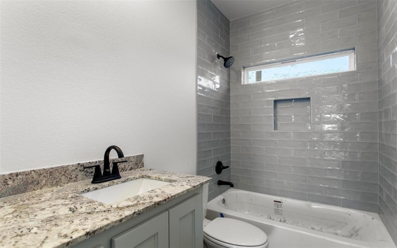 429 Caro Drive, West Tawakoni, TX 75474, 3 Bedrooms Bedrooms, ,2 BathroomsBathrooms,Residential,For Sale,429 Caro Drive,20981152