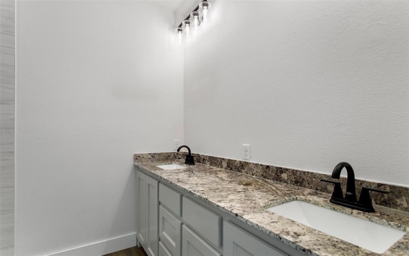 429 Caro Drive, West Tawakoni, TX 75474, 3 Bedrooms Bedrooms, ,2 BathroomsBathrooms,Residential,For Sale,429 Caro Drive,20981152
