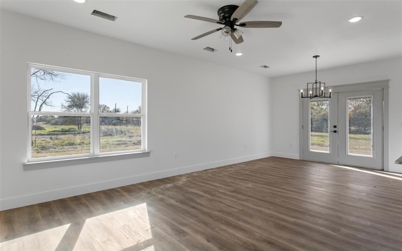 429 Caro Drive, West Tawakoni, TX 75474, 3 Bedrooms Bedrooms, ,2 BathroomsBathrooms,Residential,For Sale,429 Caro Drive,20981152