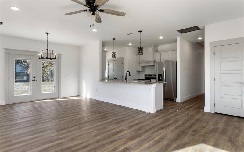 429 Caro Drive, West Tawakoni, TX 75474, 3 Bedrooms Bedrooms, ,2 BathroomsBathrooms,Residential,For Sale,429 Caro Drive,20981152