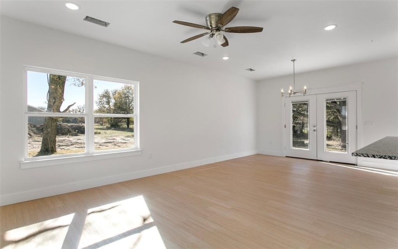 421 Caro Drive, West Tawakoni, TX 75474, 3 Bedrooms Bedrooms, ,2 BathroomsBathrooms,Residential,For Sale,421 Caro Drive,20981164