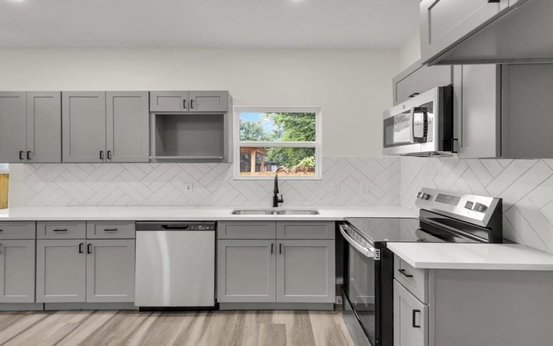 3526 Elsie Faye Heggins Street, Dallas, TX 75210, 3 Bedrooms Bedrooms, ,2 BathroomsBathrooms,Residential Lease,For Rent,3526 Elsie Faye Heggins Street,20981188