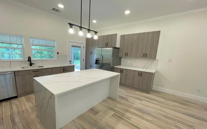 115 E 8th Street, Weatherford, TX 76086, 3 Bedrooms Bedrooms, ,2 BathroomsBathrooms,Residential Lease,For Rent,115 E 8th Street,20981276