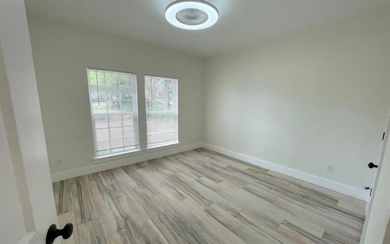 115 E 8th Street, Weatherford, TX 76086, 3 Bedrooms Bedrooms, ,2 BathroomsBathrooms,Residential Lease,For Rent,115 E 8th Street,20981276