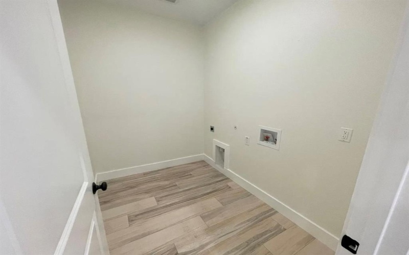 115 E 8th Street, Weatherford, TX 76086, 3 Bedrooms Bedrooms, ,2 BathroomsBathrooms,Residential Lease,For Rent,115 E 8th Street,20981276