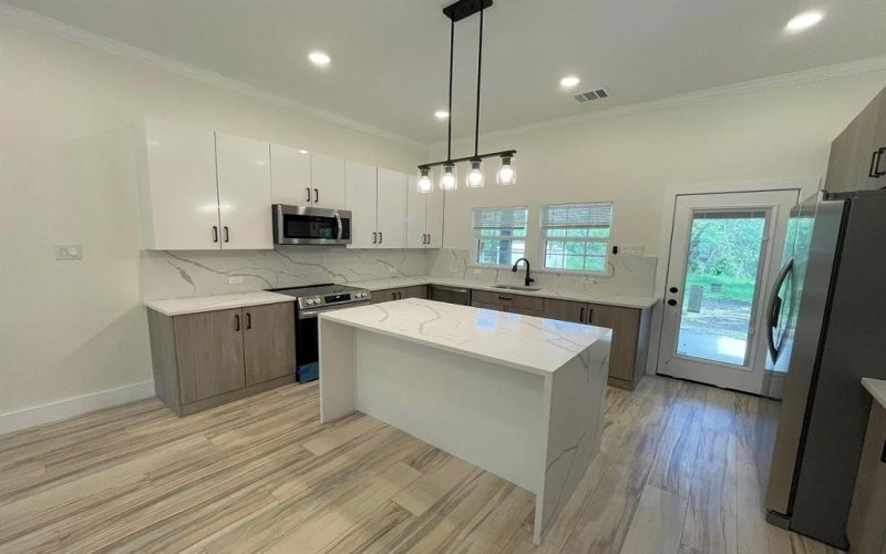 115 E 8th Street, Weatherford, TX 76086, 3 Bedrooms Bedrooms, ,2 BathroomsBathrooms,Residential Lease,For Rent,115 E 8th Street,20981276