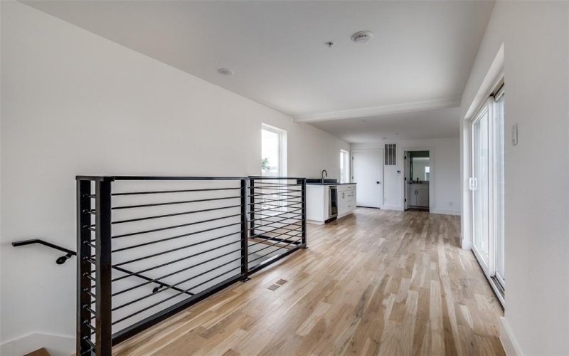 1612 Grigsby Avenue #101, Dallas, TX 75204, 2 Bedrooms Bedrooms, ,2 BathroomsBathrooms,Residential Lease,For Rent,1612 Grigsby Avenue,20981461