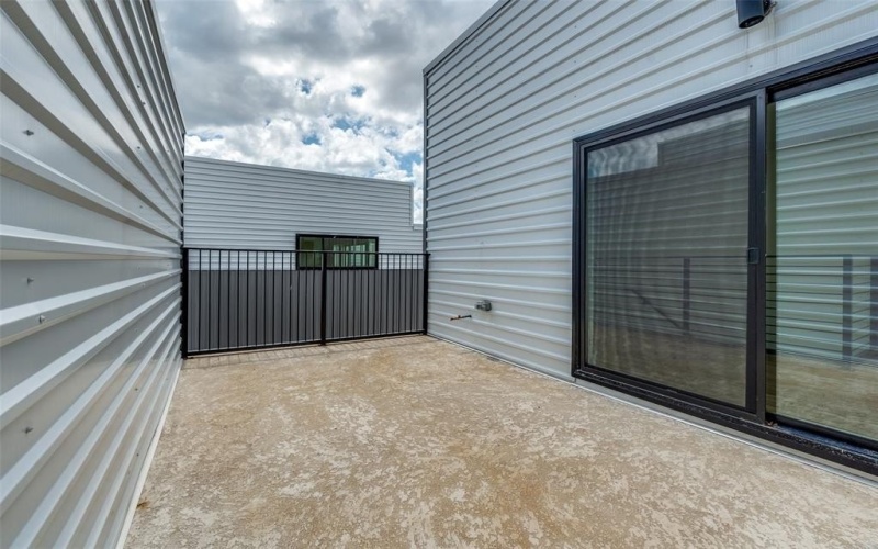 1612 Grigsby Avenue #101, Dallas, TX 75204, 2 Bedrooms Bedrooms, ,2 BathroomsBathrooms,Residential Lease,For Rent,1612 Grigsby Avenue,20981461
