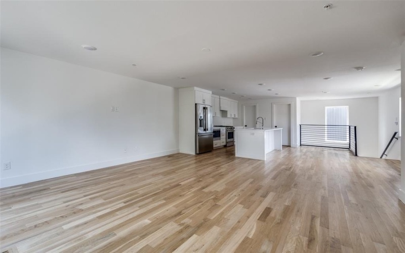 1612 Grigsby Avenue #101, Dallas, TX 75204, 2 Bedrooms Bedrooms, ,2 BathroomsBathrooms,Residential Lease,For Rent,1612 Grigsby Avenue,20981461