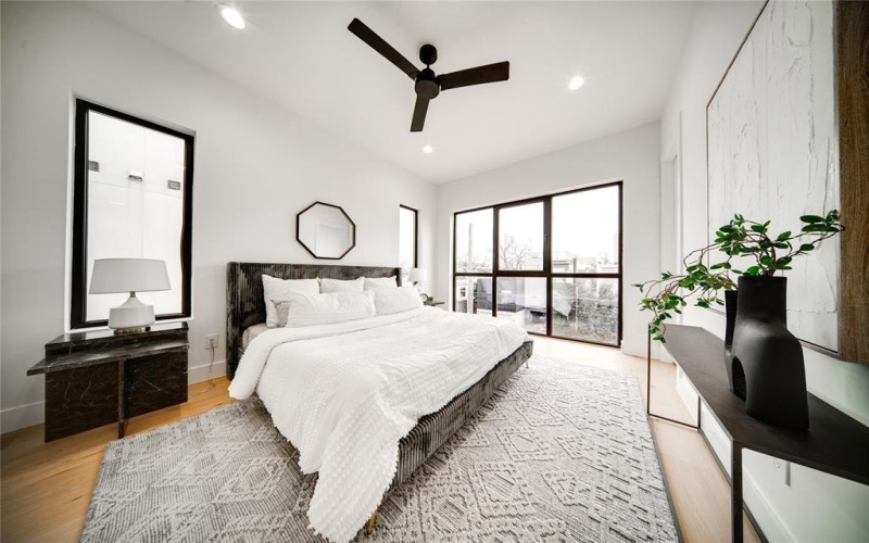 4209 Munger Avenue, Dallas, TX 75204, 3 Bedrooms Bedrooms, ,3 BathroomsBathrooms,Residential Lease,For Rent,4209 Munger Avenue,20981617