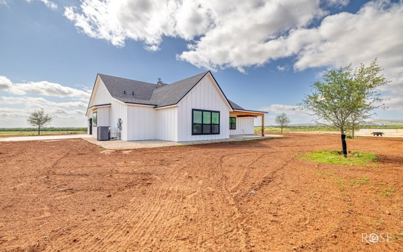 9401 Collett Rd, Robert Lee, TX 76945, 3 Bedrooms Bedrooms, ,2 BathroomsBathrooms,Residential,For Sale,9401 Collett Rd,128049