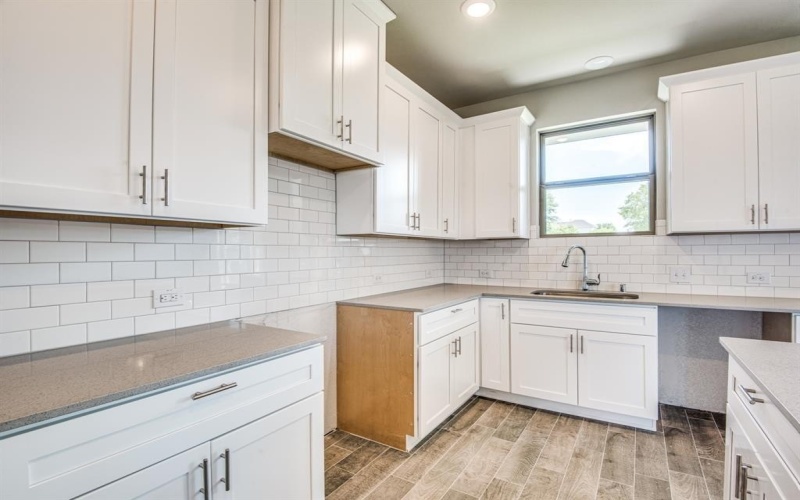 641 Hutchinson Lane, Lewisville, TX 75077, 3 Bedrooms Bedrooms, ,2 BathroomsBathrooms,Residential,For Sale,641 Hutchinson Lane,20979963