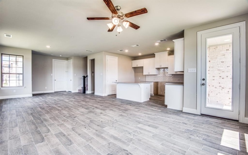 641 Hutchinson Lane, Lewisville, TX 75077, 3 Bedrooms Bedrooms, ,2 BathroomsBathrooms,Residential,For Sale,641 Hutchinson Lane,20979963