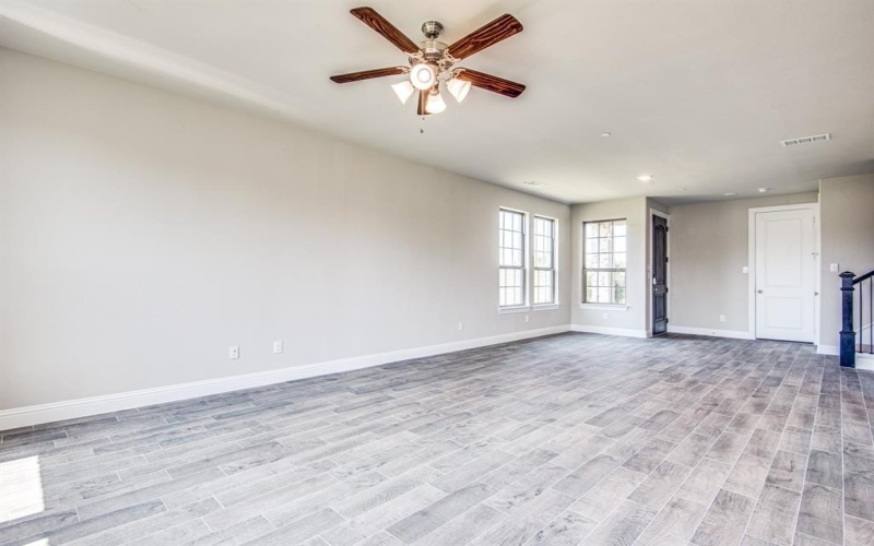 641 Hutchinson Lane, Lewisville, TX 75077, 3 Bedrooms Bedrooms, ,2 BathroomsBathrooms,Residential,For Sale,641 Hutchinson Lane,20979963