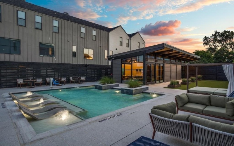 4306 Deere Street #102, Dallas, TX 75204, 1 Bedroom Bedrooms, ,1 BathroomBathrooms,Residential Lease,For Rent,4306 Deere Street,20979966