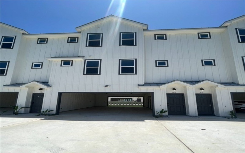 603 E Avenue G unit: 303 #303, Port Aransas, TX 78373, 4 Bedrooms Bedrooms, ,3 BathroomsBathrooms,Residential,For Sale,603 E Avenue G unit: 303,460763