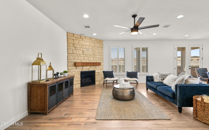 244 Park Vista Place, Horizon City, TX 79928, 4 Habitaciones Habitaciones , ,3 BañosBaños,Residential,En Venta,244 Park Vista Place,925328
