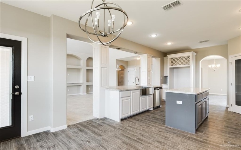 14917 Aqualina Way, McAllen, TX 78504, 5 Bedrooms Bedrooms, ,3 BathroomsBathrooms,Residential,For Sale,14917 Aqualina Way,474548
