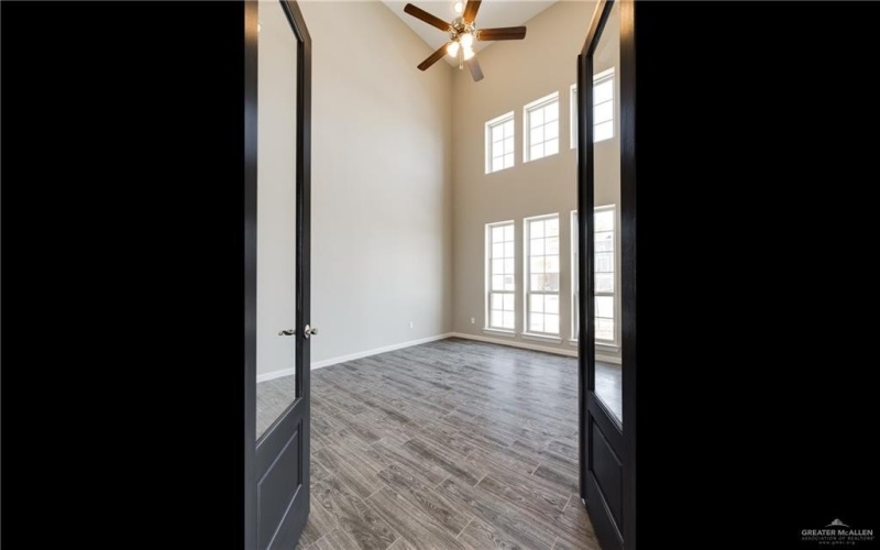14917 Aqualina Way, McAllen, TX 78504, 5 Bedrooms Bedrooms, ,3 BathroomsBathrooms,Residential,For Sale,14917 Aqualina Way,474548