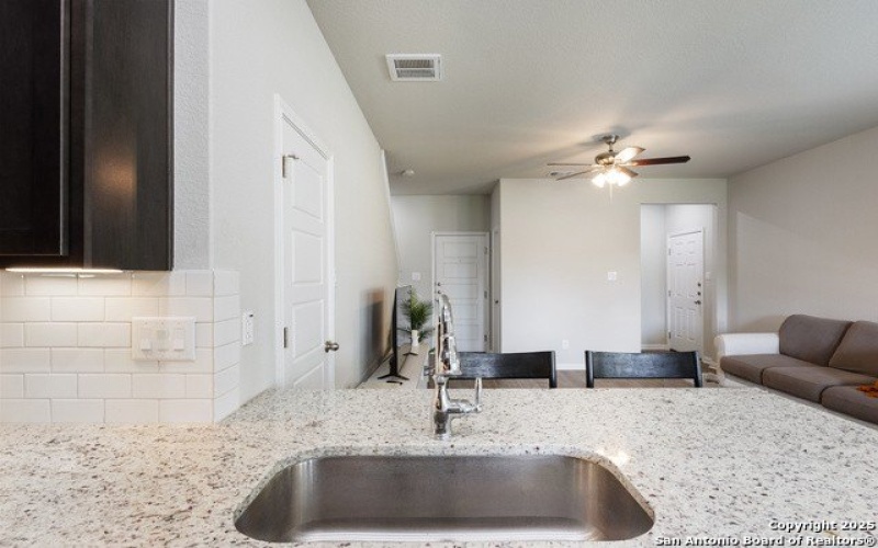 367 Emma, New Braunfels, TX 78130, 3 Bedrooms Bedrooms, ,2 BathroomsBathrooms,Residential Lease,For Rent,367 Emma,1878854