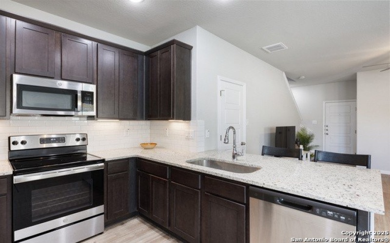 367 Emma, New Braunfels, TX 78130, 3 Bedrooms Bedrooms, ,2 BathroomsBathrooms,Residential Lease,For Rent,367 Emma,1878854