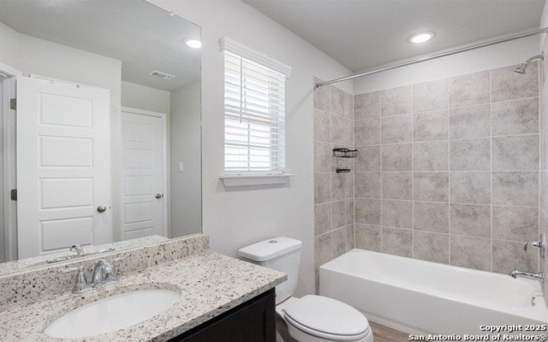 367 Emma, New Braunfels, TX 78130, 3 Bedrooms Bedrooms, ,2 BathroomsBathrooms,Residential Lease,For Rent,367 Emma,1878854