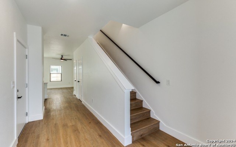 207 Gravel St #101, San Antonio, TX 78203, 3 Bedrooms Bedrooms, ,2 BathroomsBathrooms,Residential,For Sale,207 Gravel St,1878859