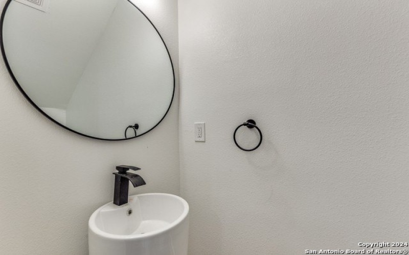 207 Gravel St #101, San Antonio, TX 78203, 3 Bedrooms Bedrooms, ,2 BathroomsBathrooms,Residential,For Sale,207 Gravel St,1878859