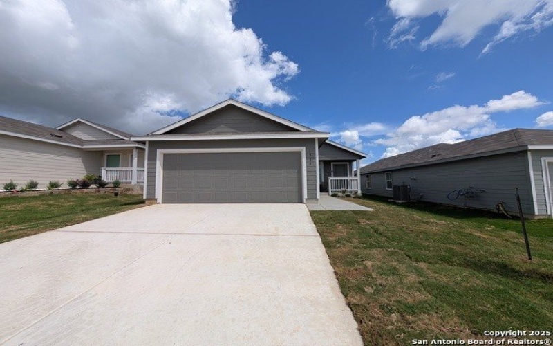 1514 Pile, New Braunfels, TX 78130, 3 Bedrooms Bedrooms, ,2 BathroomsBathrooms,Residential Lease,For Rent,1514 Pile,1878881