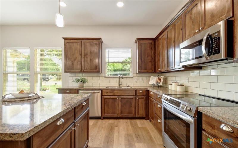 2109 Meadow View Drive, San Marcos, TX 78666, 3 Bedrooms Bedrooms, ,2 BathroomsBathrooms,Residential,For Sale,2109 Meadow View Drive,584456