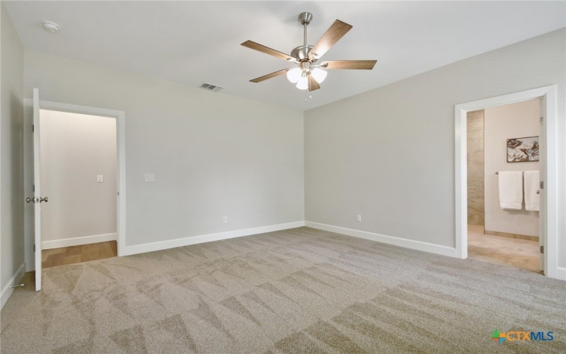 2109 Meadow View Drive, San Marcos, TX 78666, 3 Bedrooms Bedrooms, ,2 BathroomsBathrooms,Residential,For Sale,2109 Meadow View Drive,584456
