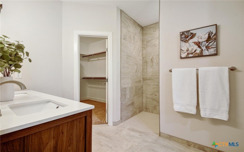 2109 Meadow View Drive, San Marcos, TX 78666, 3 Bedrooms Bedrooms, ,2 BathroomsBathrooms,Residential,For Sale,2109 Meadow View Drive,584456