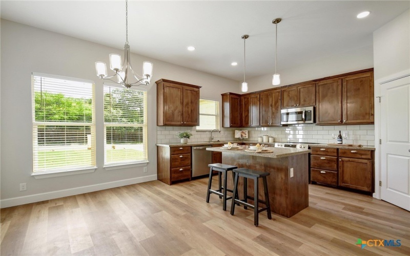 2109 Meadow View Drive, San Marcos, TX 78666, 3 Bedrooms Bedrooms, ,2 BathroomsBathrooms,Residential,For Sale,2109 Meadow View Drive,584456