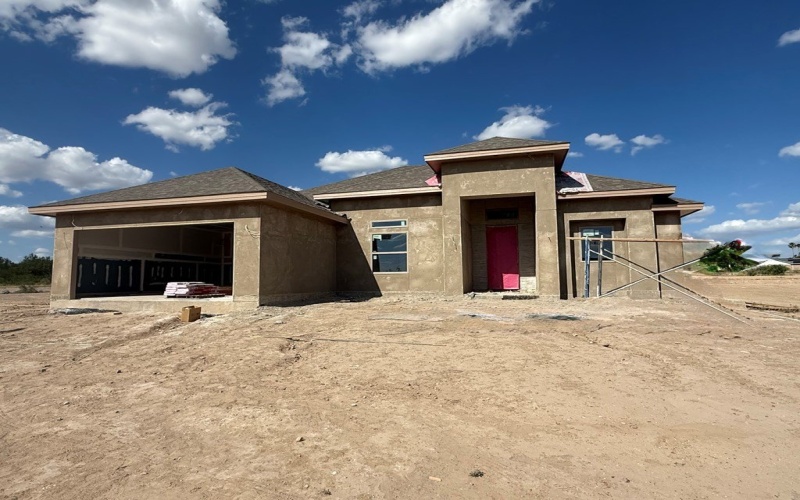 703 Encinal Dr., Eagle Pass, TX 78552, 4 Bedrooms Bedrooms, ,2 BathroomsBathrooms,Residential,For Sale,703 Encinal Dr.,81392