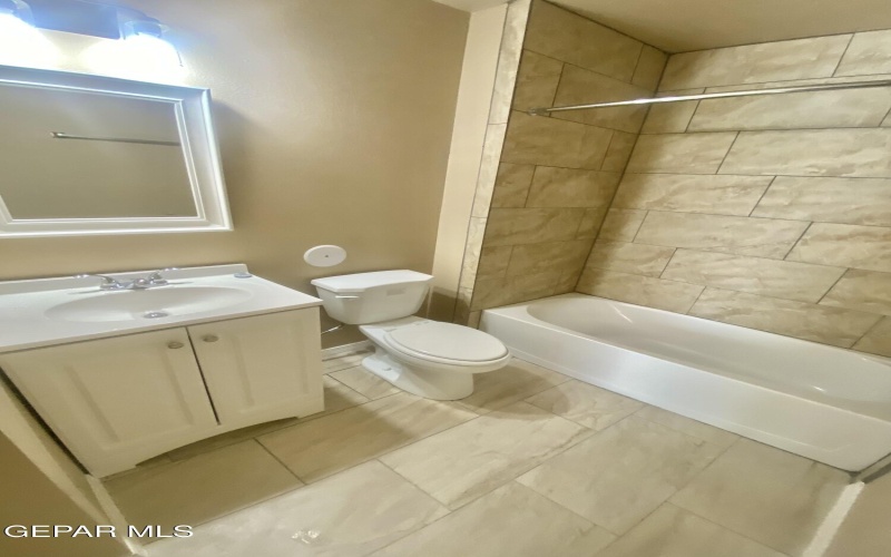 8423 LEO Street unit: B #B, El Paso, TX 79904, 3 Bedrooms Bedrooms, ,2 BathroomsBathrooms,Residential Multi Family,For Sale,8423 LEO Street unit: B,925340