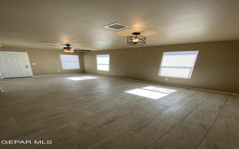 8423 LEO Street unit: B #B, El Paso, TX 79904, 3 Bedrooms Bedrooms, ,2 BathroomsBathrooms,Residential Multi Family,For Sale,8423 LEO Street unit: B,925340