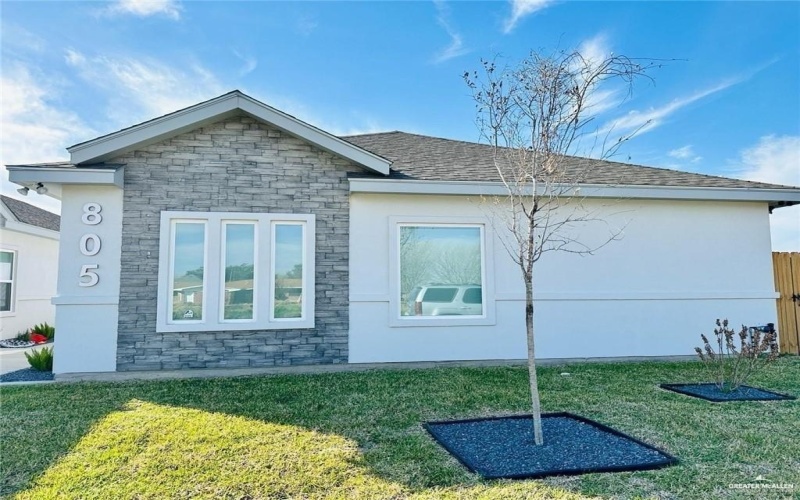 805 N Clarence Avenue #1, Edinburg, TX 78541, 2 Habitaciones Habitaciones , ,2 BañosBaños,Residential Lease,En Alquiler,805 N Clarence Avenue,473941